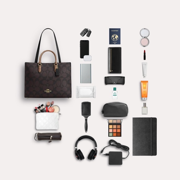 Maggie Tote Bag In Blocked Signature Canvas AS IS - Picture 12 of 12